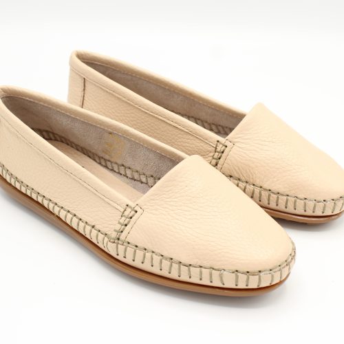 Mocassino artigianale da donna Andy modello skipper in vitello cipria